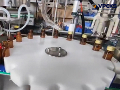 Dòng sản xuất nước nhỏ với máy mở chai, máy nắp và máy dán nhãn